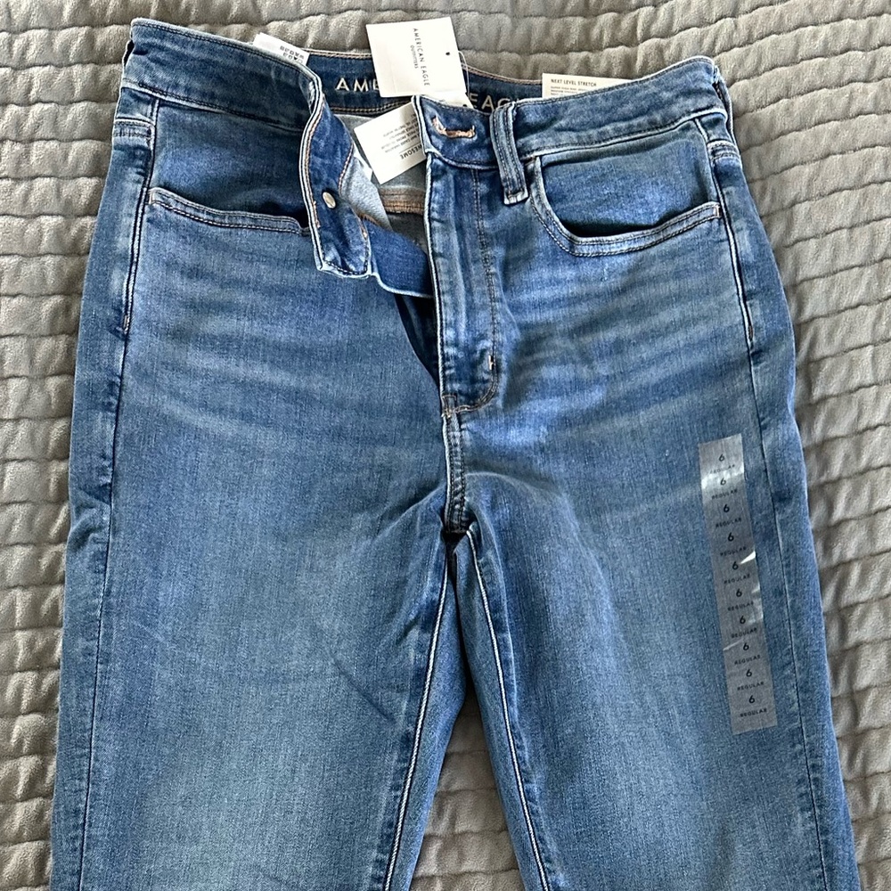 American Eagle High Rise Jeggings Next Level Stretch size 6. Brand new